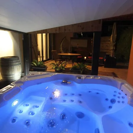 Guest house La Des Onglous 2*